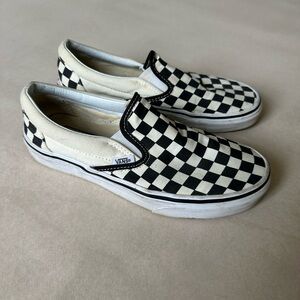 Van’s checker slip ons womens sz 7.5 GUC